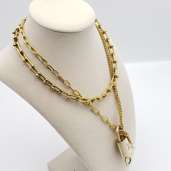 Double Chain Necklace with Authentic Louis Vuitton Padlock Pendant & Fresh Pearl - Picture 3 of 13
